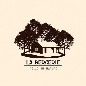Maisons de vacances La Bergerie Luxury cottage and pool on eco-friendly micro-farm : photos des chambres