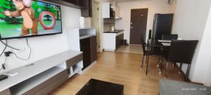 Supalai Mare 1-Bedroom Condo with Balcony & Sea View