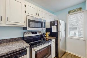 Crescent Woods 201-A