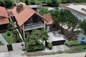 Casa com piscina aquecida - Chã Grande