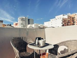 Panoramic Rooftop Duplex Retreat Heart of Málaga