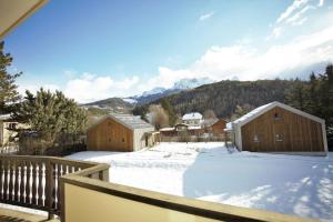 Appartements Plein-Sud - Parking & Vue Montagnes : photos des chambres