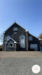Snowdonia Escape Spacious Home for Your Cozy Getaway - Tremadoc