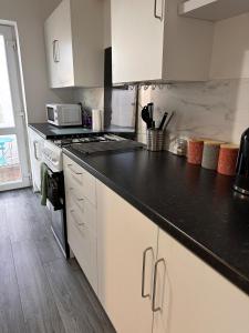 CBS Arena-4Dbl beds-Modern contractor haven-near M6-NEC-NHS