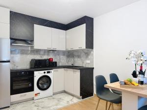 Sky Apartment- Paris - Blanc Mesnil