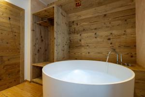 Alla Regia Wellness, con sauna e vasca idromassaggio