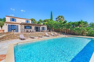 Luxueuse villa vue vignes avec piscine et terrain de petanque