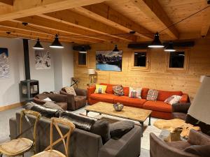 Magnifique Chalet CLEMALOU très grand confort 14-15 pers avec jacuzzi