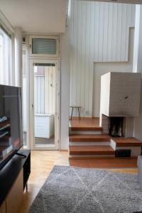 Architectural townhouse with sauna and patio