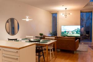 Architectural townhouse with sauna and patio