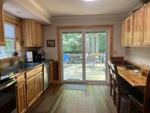 Walk to Phoenicia 15 min to Belleayre or Hunter - Chichester