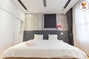 Sunrise City View sử dụng hồ bơi miễn phí