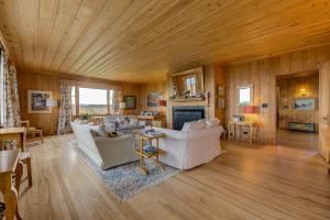 915 - Les Immeubles Charlevoix - Domaine Ciel sur Mer