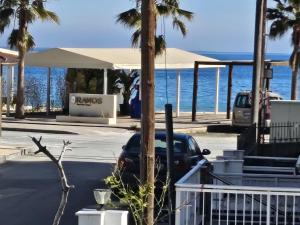 Lidia Apartments Nea Peramos 2