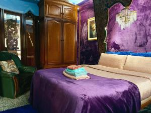 Unique Escape Cinema Massage Chair