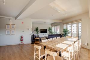 Home Out Marques Suites