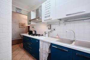 Metro A 10 minutes - Free Wi-Fi & Netflix