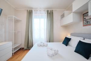 Metro A 10 minutes - Free Wi-Fi & Netflix