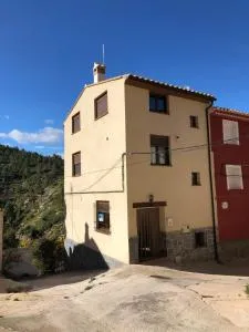 Spacious house near Fuente la Reina, 160 m², 10 people - Arañuel