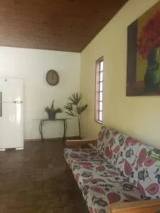 Casa Jaboticabeiras - Monteiro Lobato
