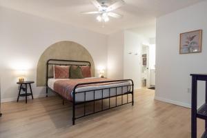 Private Tropical Beach Oasis - Aloe