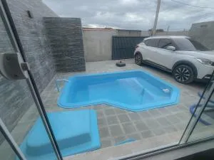 Casa no Litoral - com piscina - 巴尔内阿里东海滩