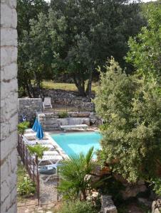 Appartements Mas en pierre XIXe, piscine et grande propriete, atelier ceramique et poterie : photos des chambres