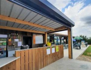 Campings Camping 3 etoiles - Piscine - ccbahif : photos des chambres