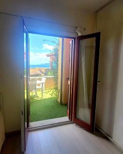 Swimming pool & Beach access Residence