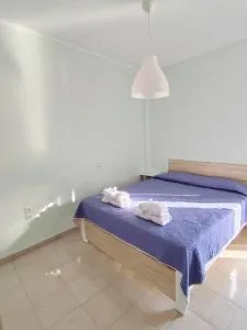 Eugenie's Apartment - 伊利雅