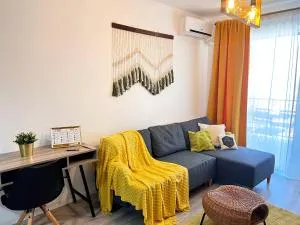 LimeNest central, family&kids, free parking - Sîntandrei