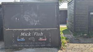 Period Suntrap Gem, Sea View 5 min to Sea and Station