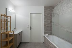 Studio 30 m2 tout confort - RER à 3 min, accès Paris & Disneyland