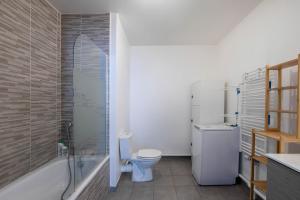 Studio 30 m2 tout confort - RER à 3 min, accès Paris & Disneyland