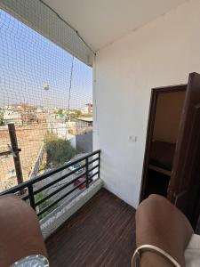 Luxury Full 2BHK Kitchen, Lift & Parking