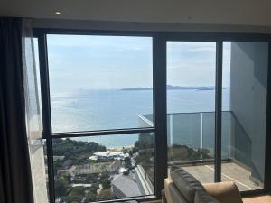 Top Floor New Amazing Studio with Sea View