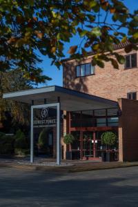 DoubleTree by Hilton Forest Pines Spa & Golf Resort