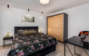 1 Bedroom Nice Home In Hreljin 