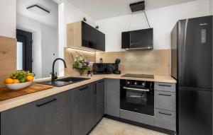 1 Bedroom Nice Home In Hreljin