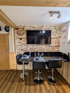 Ramsgate Seafront Apartment with Jacuzzi Bath & Pool Table