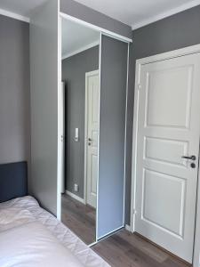 Newly built, bright apartment