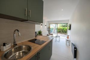 Studio idéalement situé résidence front de mer