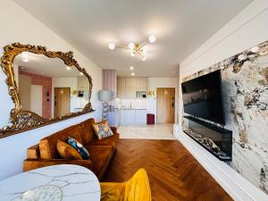 Pratum Pink&Blue Mikołajki - Apartament 37 Stone&Wood