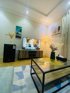 شقة عصرية في موقع مميز دخول ذاتي