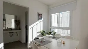 Temporario Sur, una habitación y dos camas en General Roca - 罗卡将军市