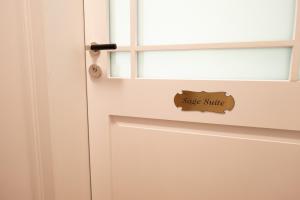 Sage Suite Zürich - 78 qm, 2 Schlafzimmer & Zugang zur Dachterrasse nahe ETH