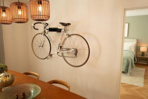 Sage Suite Zürich - 78 qm, 2 Schlafzimmer & Zugang zur Dachterrasse nahe ETH