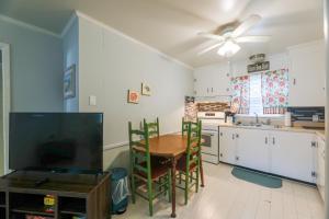 Retro Ocean City Condo Walk to Beach and Boardwalk!