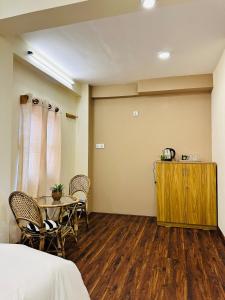 Yogis Heritage in Patan - Twin bedroom