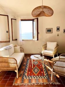 Villa vista mare a Bosa img16